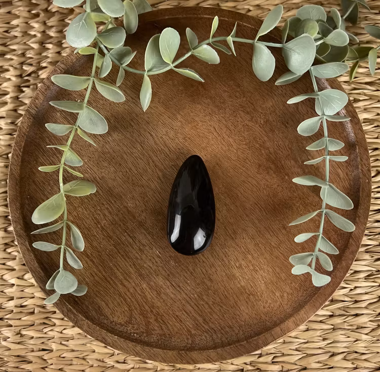 Regnbågsobsidian meditationssten (handsten) B