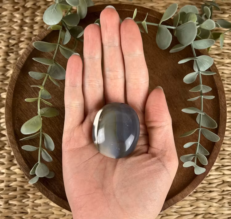 Orcaagat meditationssten (handsten)