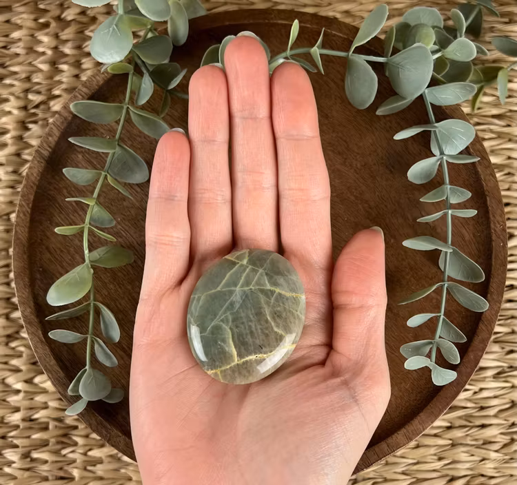 Garnierit meditationssten (handsten)