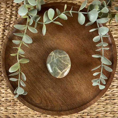 Garnierit meditationssten (handsten)