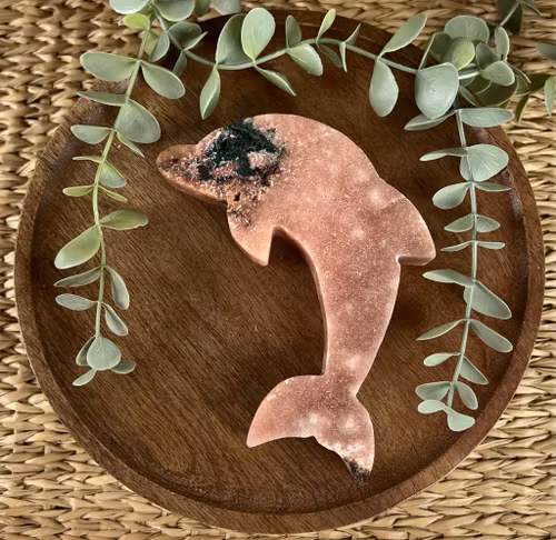 Rosa Ametist delfin carving F