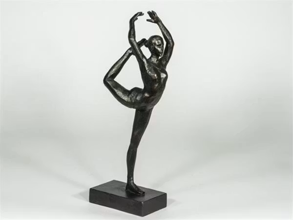 Staty Yoga trädet