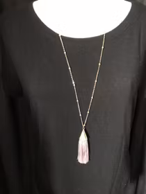 Halsband Långt med silver/lila tofs