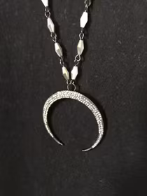 Långt halsband