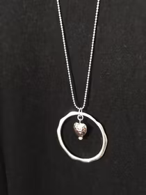 Långt halsband med Rosa Hjärta