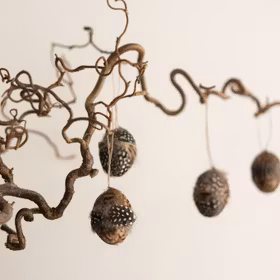 Påskägg med fjädrar 6 pack