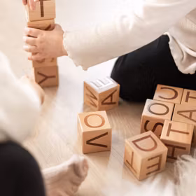 Bokstavsklossar i trä A-Ö