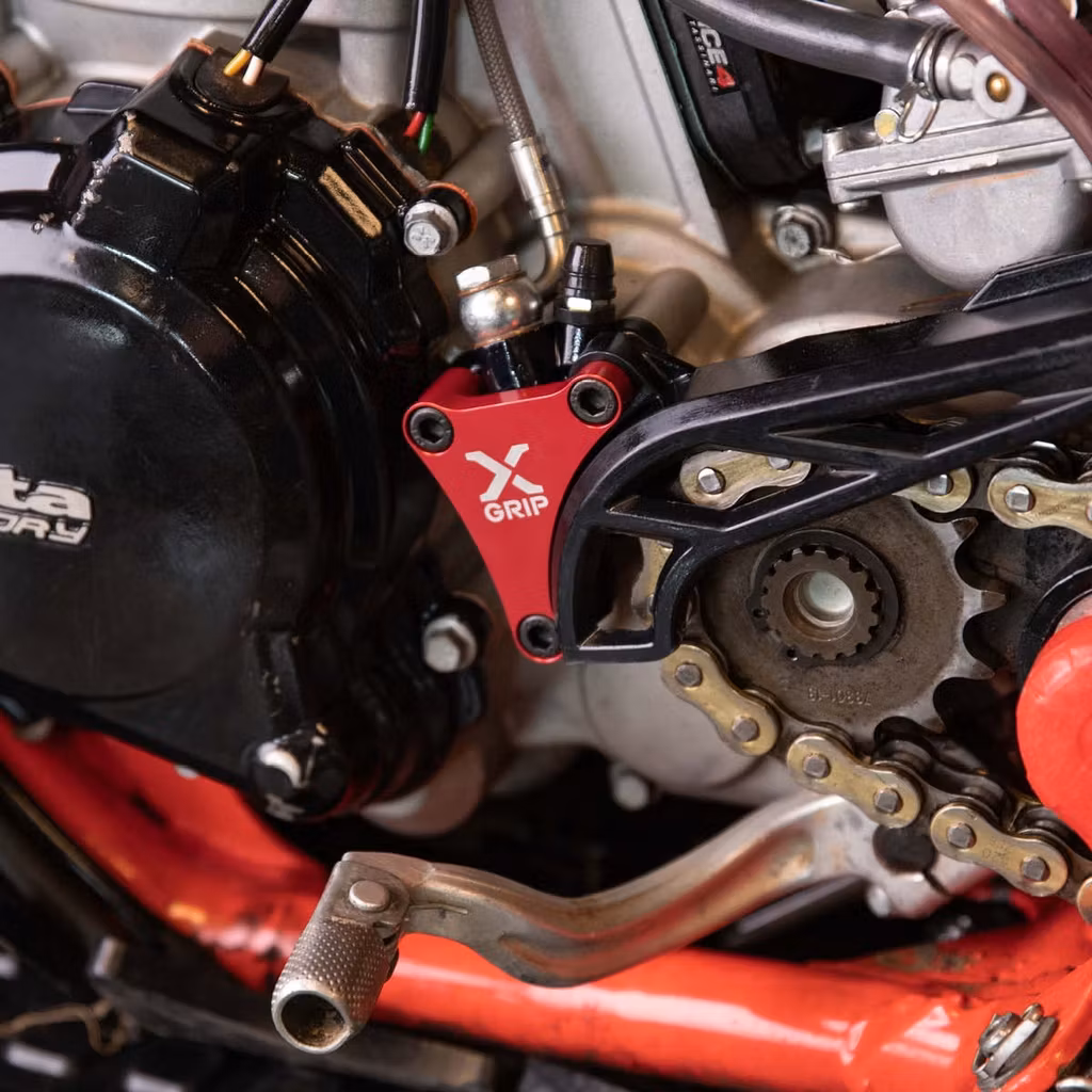 X-GRIP Clutch Slave Guard - BETA