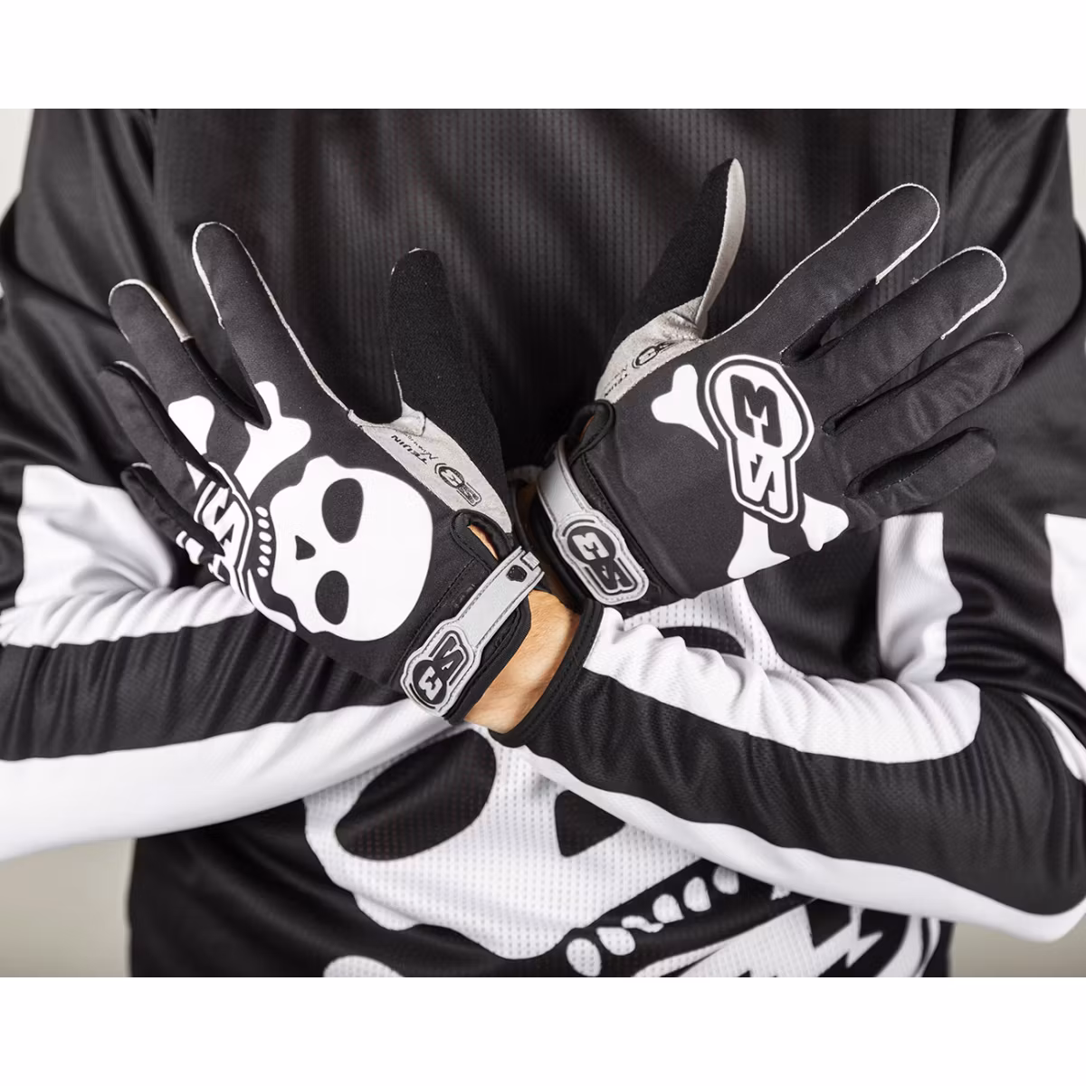 ENDURO - Black Angel Collection - ROCK GLOVES S3 SKULL