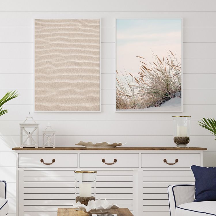 Tavelvägg on the beach posters