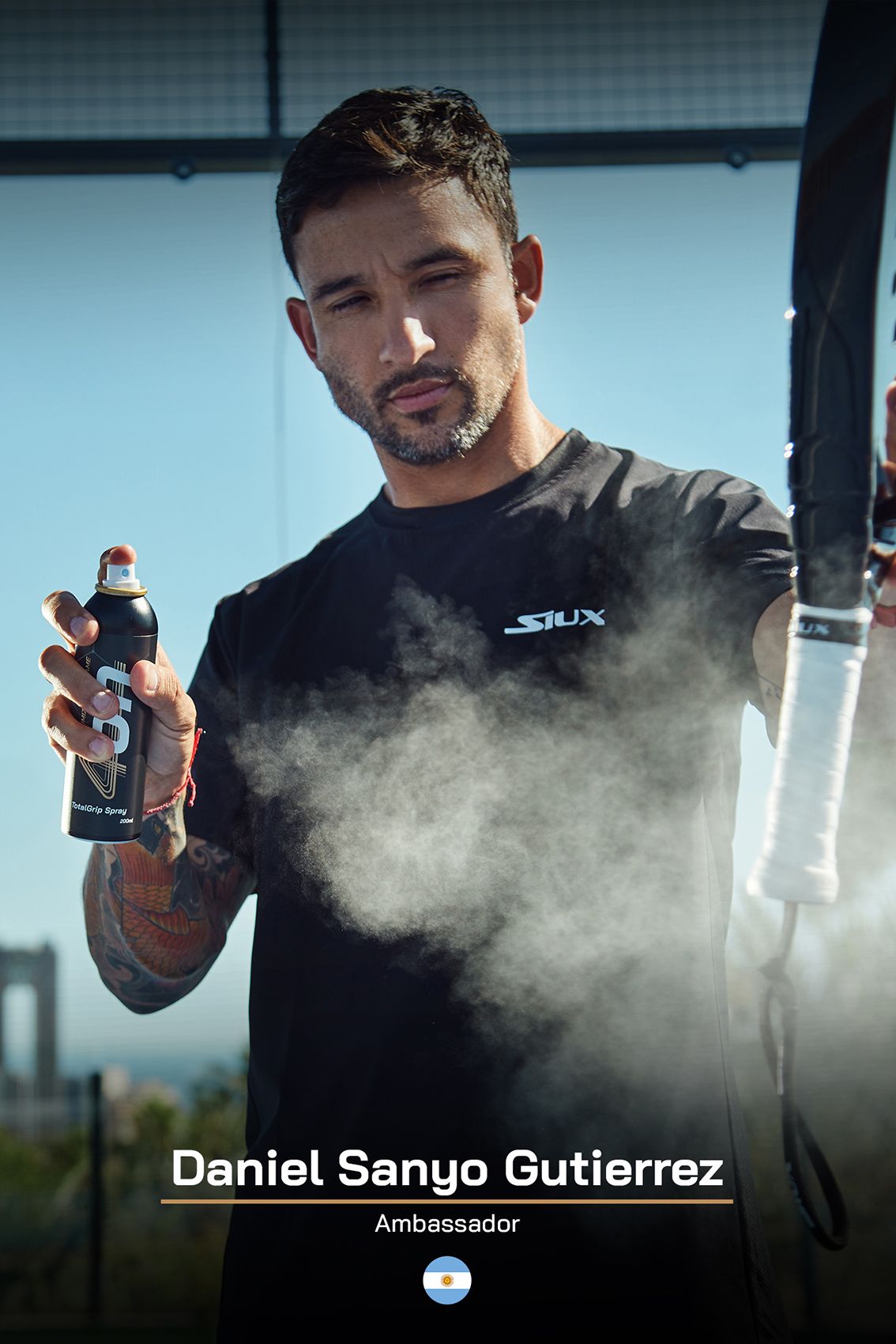 Pro padel player Daniel Sanyo Gutierrez spraying 4on Total Grip on his racket for a better grip.