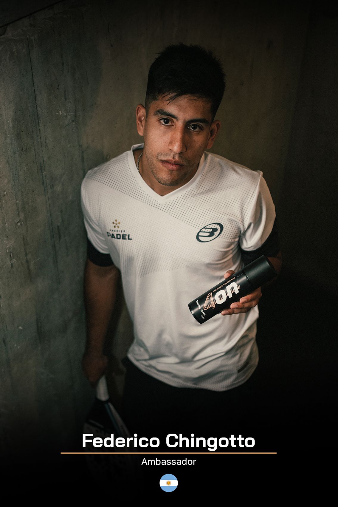 Pro padel player Federico Chingotto holding a 4on TotalGrip spray and his racket.
