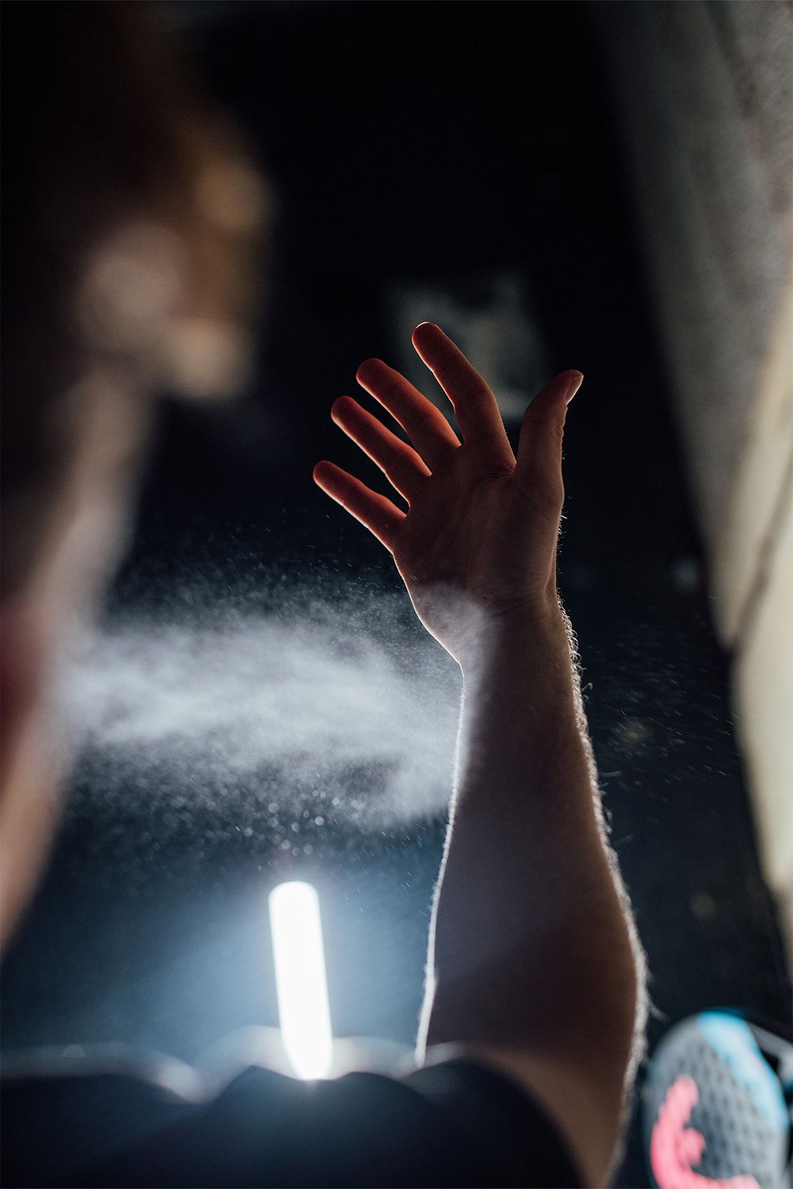 Spraying 4on TotalDry to reduce sweaty hands.