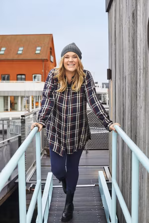 Skjortblus (40 kvar, motsvarar strl 42 i Signature)