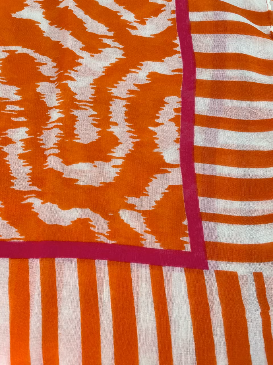 Scarf SLUT