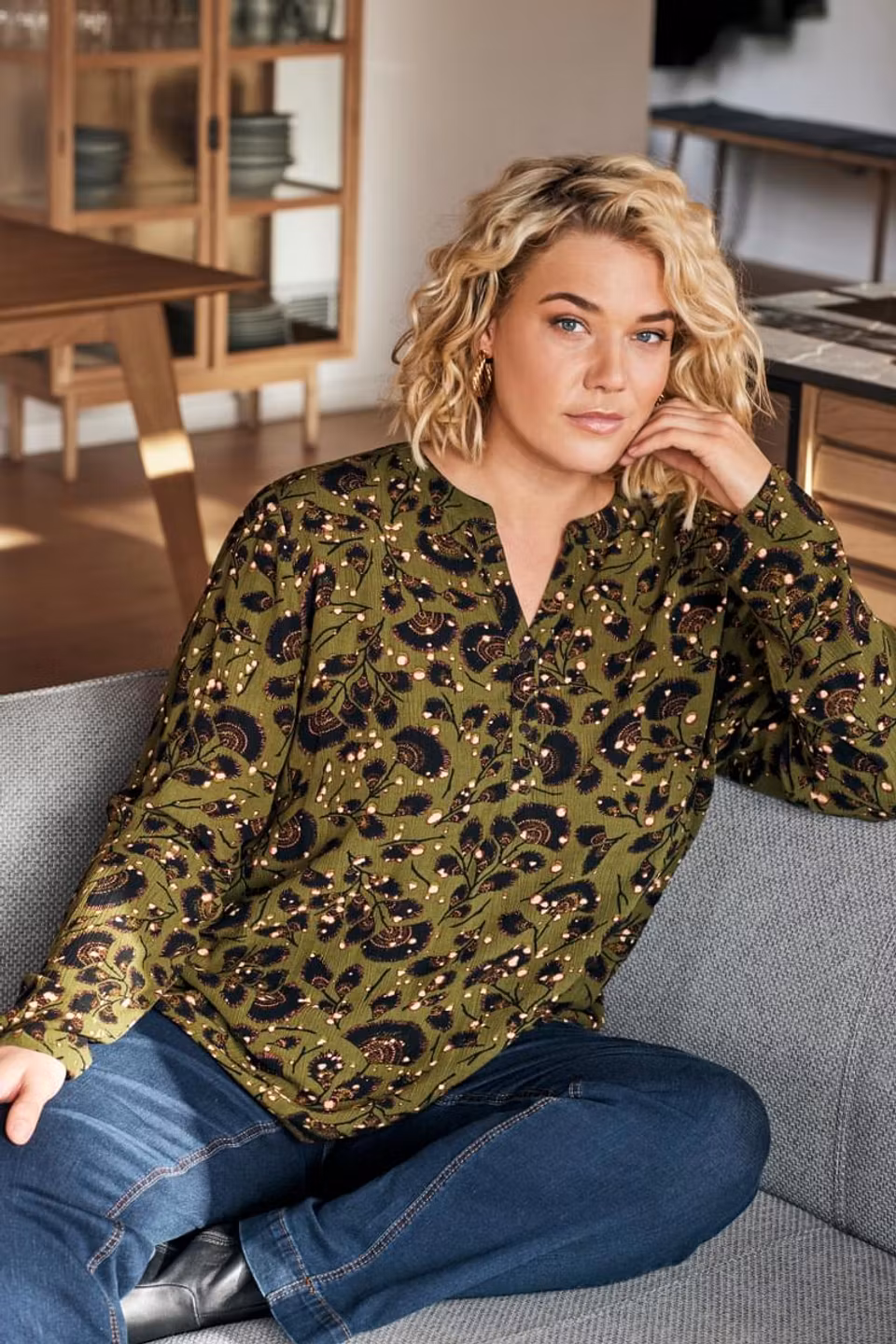Blus (50, 52, 54 KVAR)