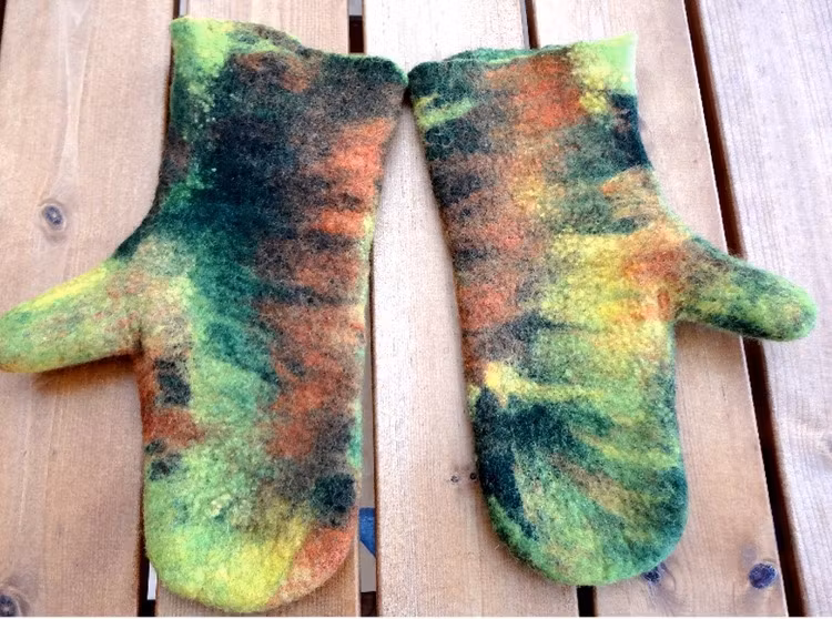 Tovade vantar De vackra höstfärgerna