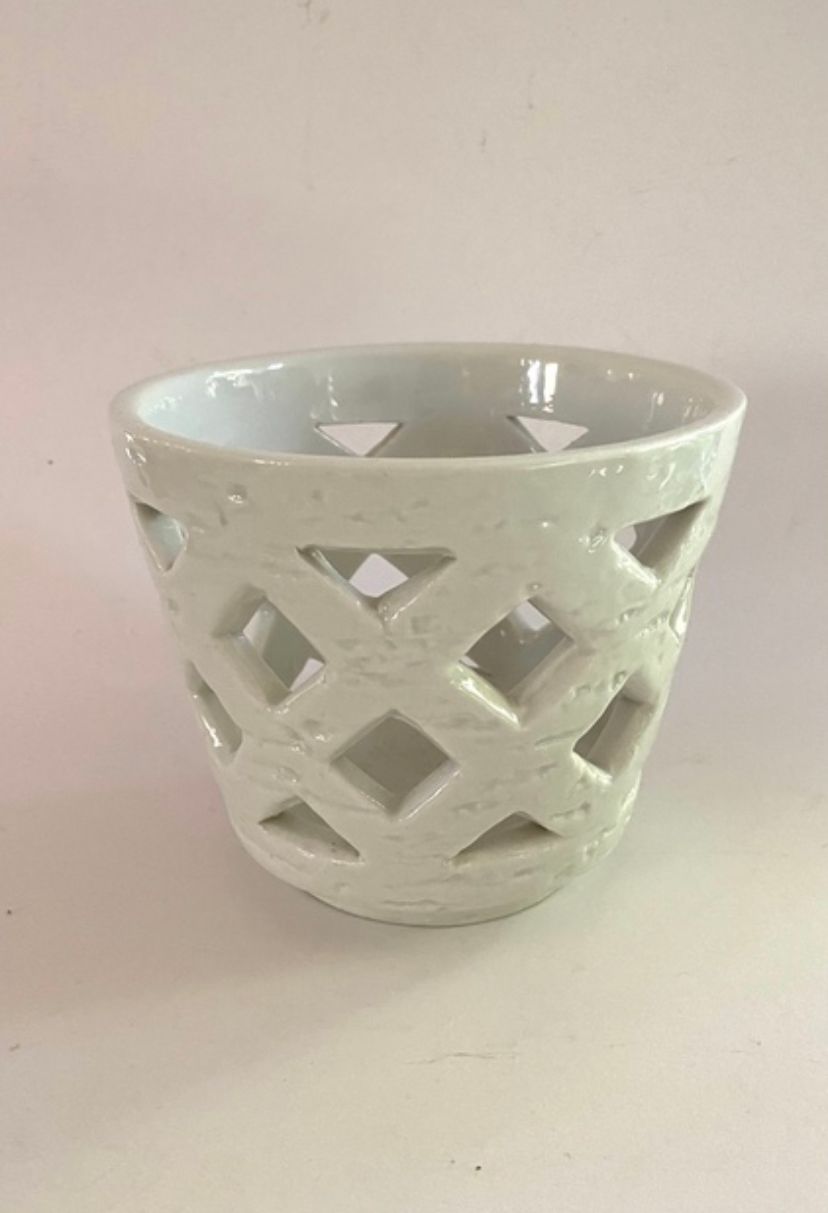 Design Gunnar Nylund för Rörstrand vitt ytterfoder större