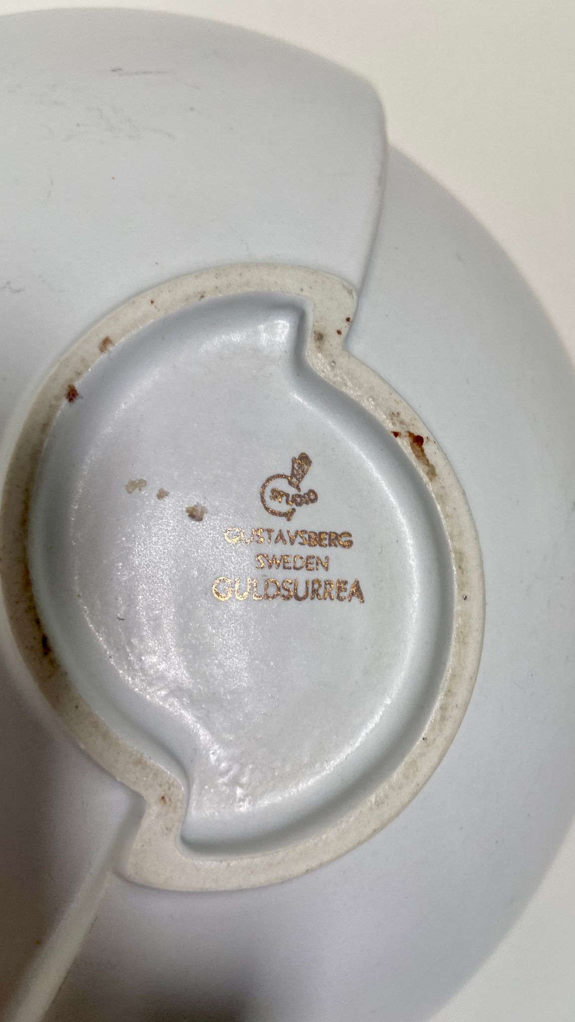 Bowl , Wilhelm Kåge for Gustavsberg Studio, Carrera, Guldsurrea