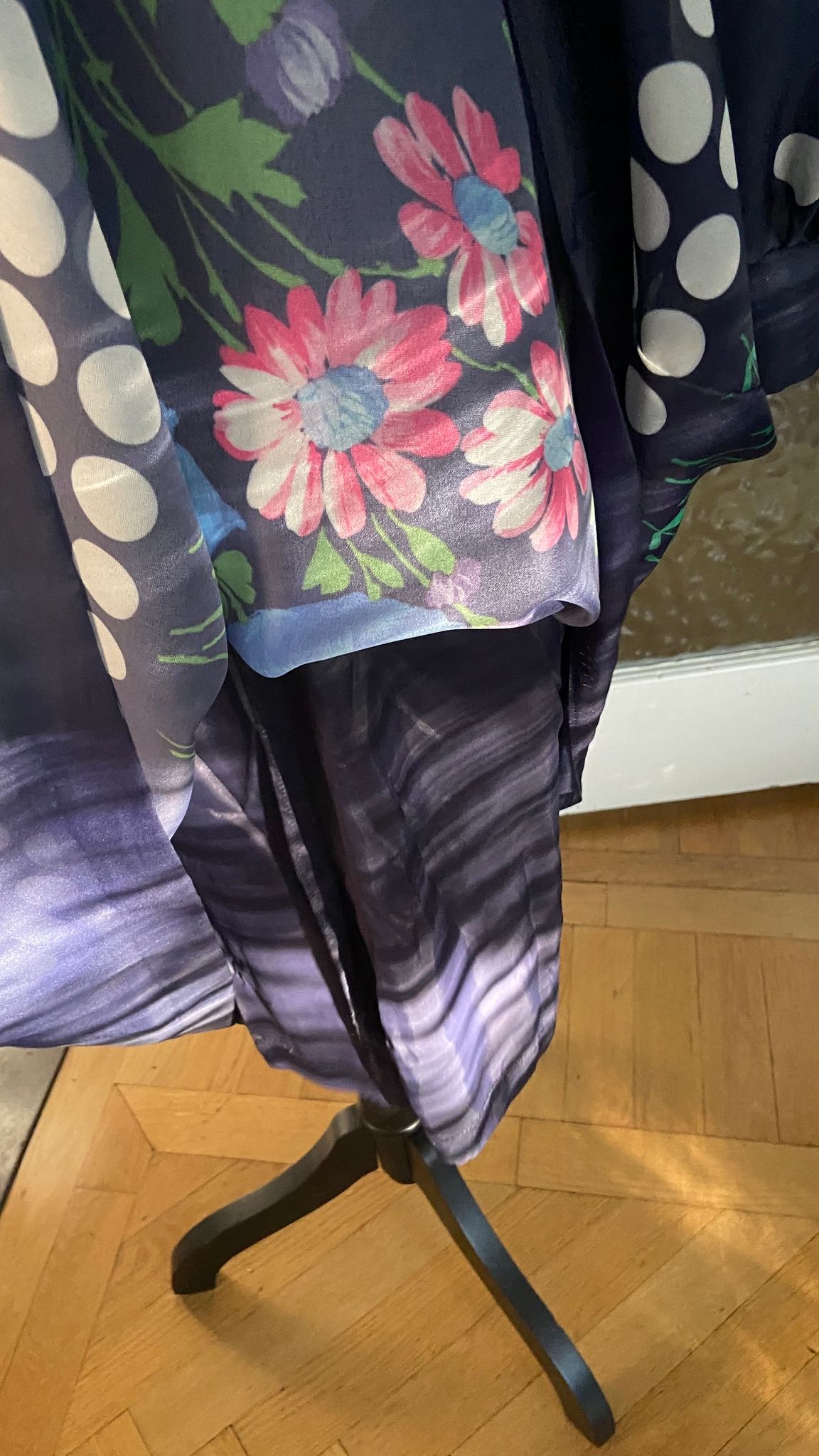 Beautiful vintage dress from the 70’s