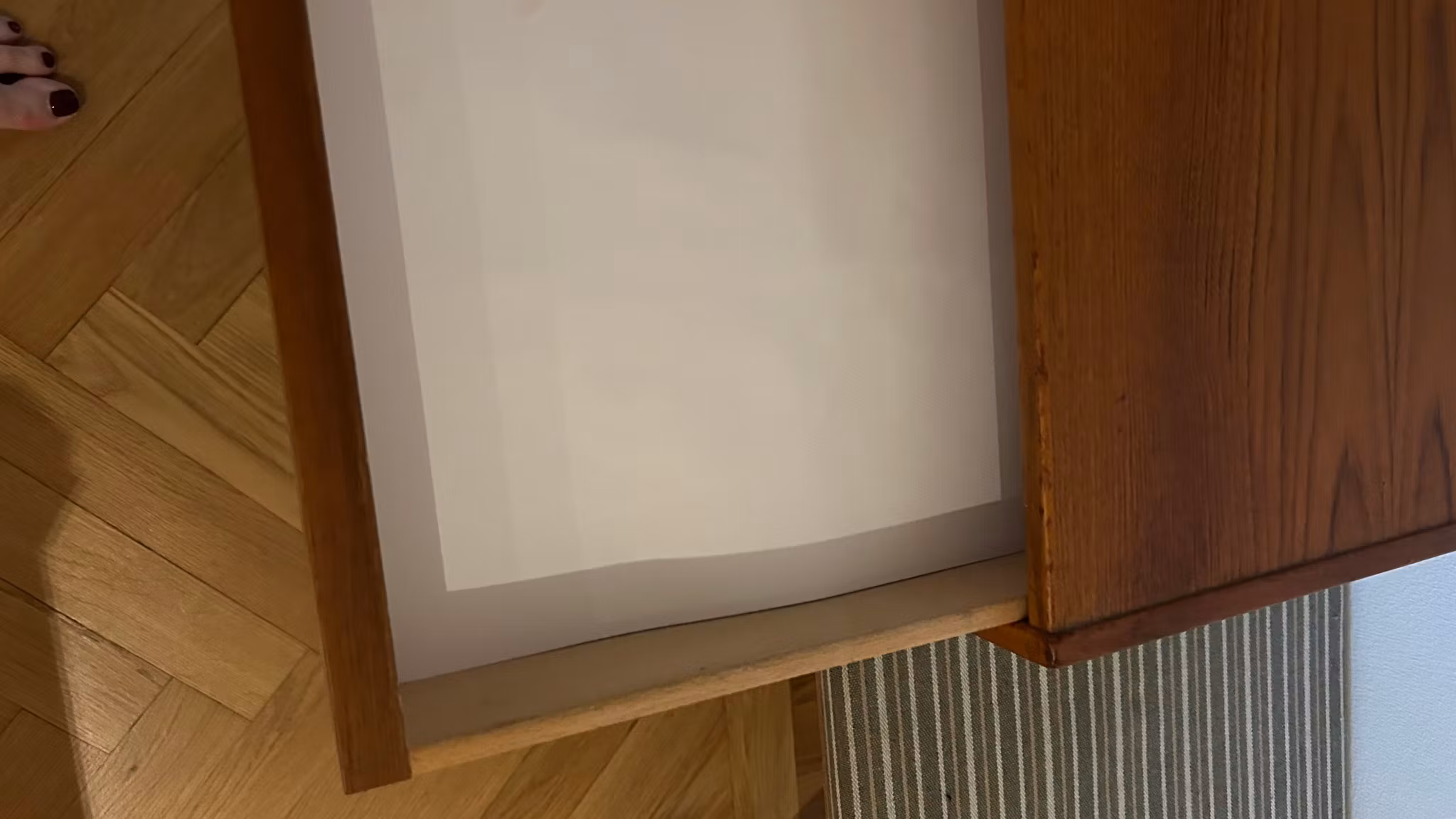 Telefonbänk i fint skick