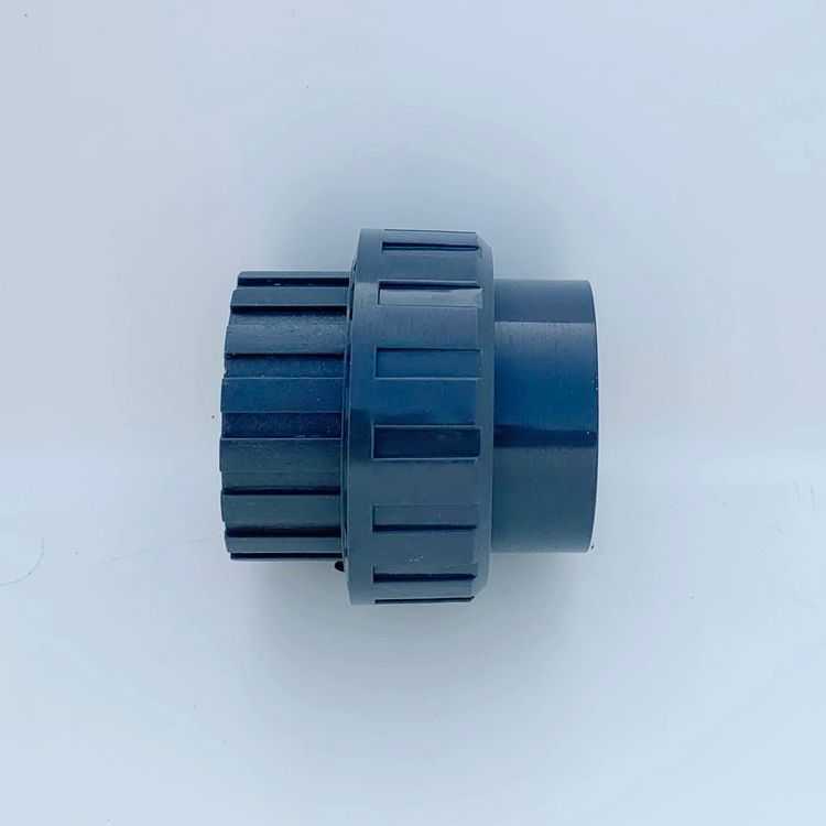 PVC-U Union Ø 50 mm lim och 1,5 tum invändig gänga R40