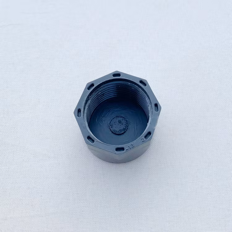 PVC-U Ändplugg med R25 (1 tum) invändig gänga