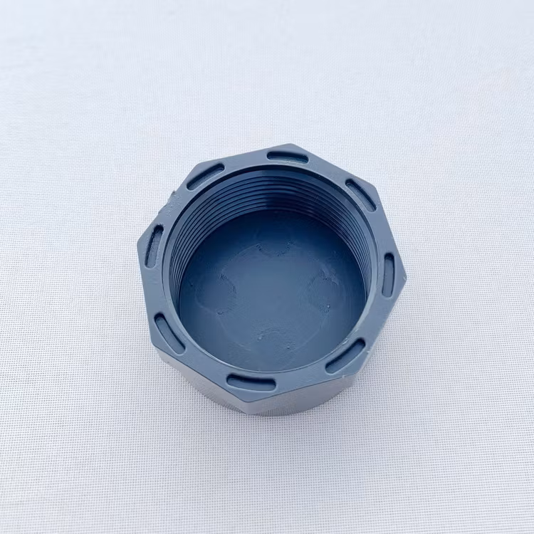 PVC-U Ändplugg med invändig (1,5 tum) gänga