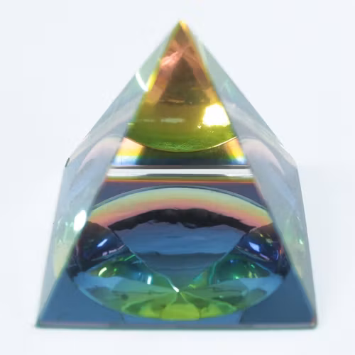 Mystisk Pyramid 60 mm