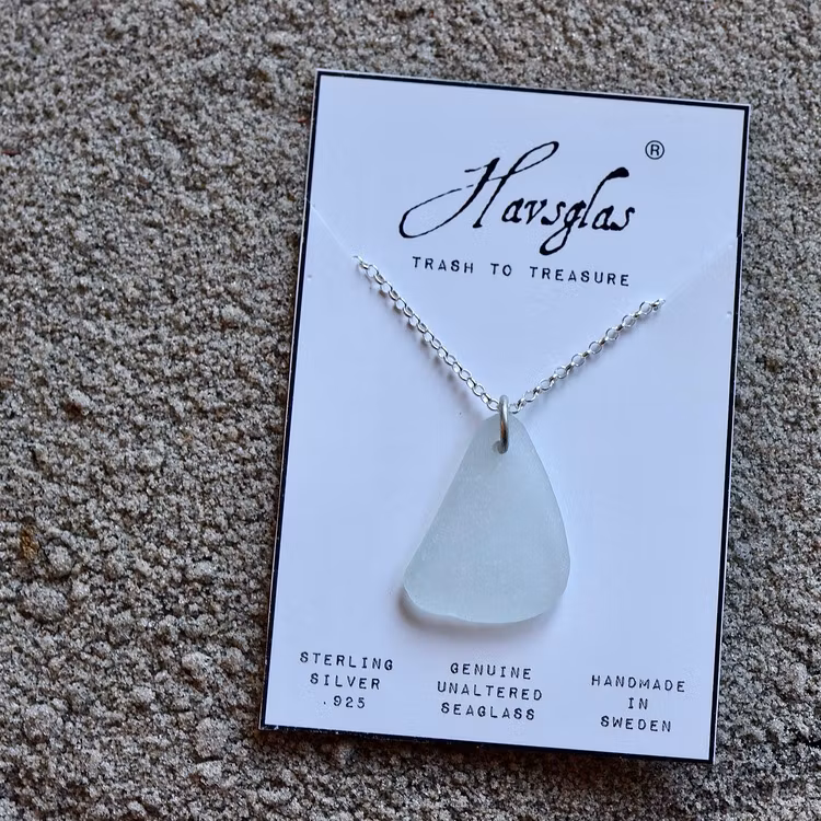 The Ocean On A Silverstring halsband