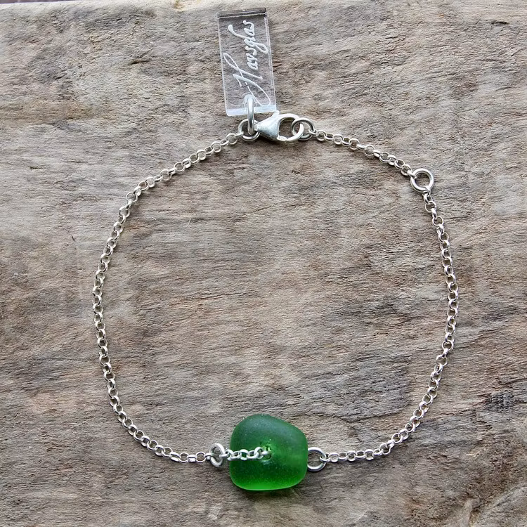 Pea in a Pod armband