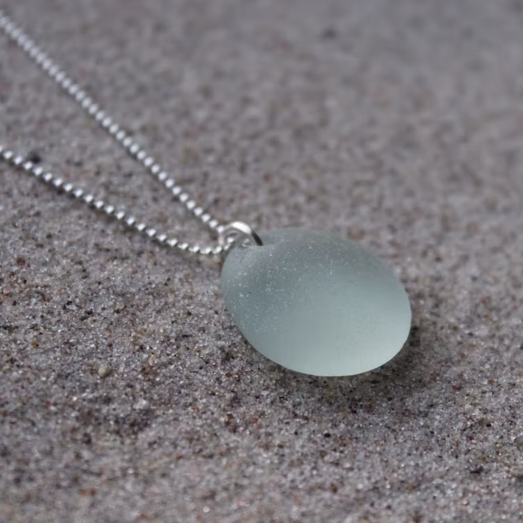 Wondrous White halsband