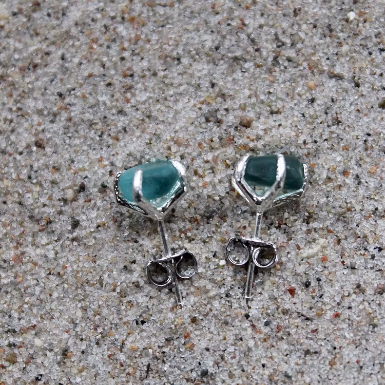 Heavenly Blue stiftörhängen