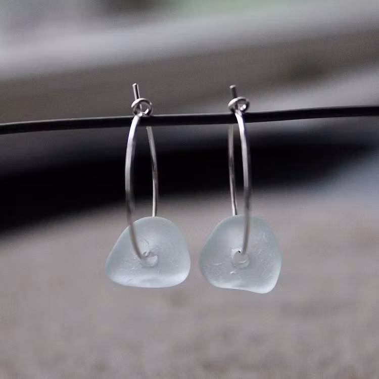 Small Loop Airy örhängen