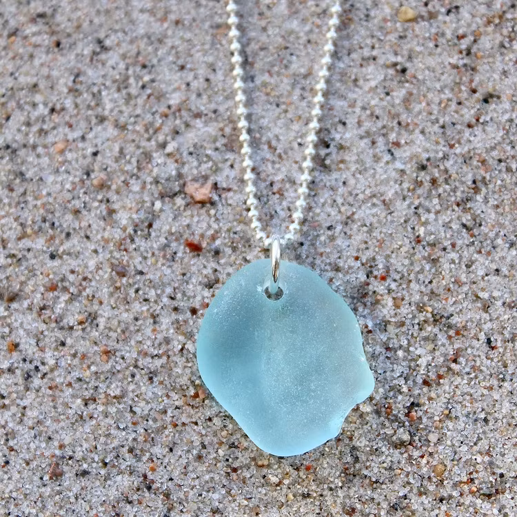 A Little Peculiar halsband