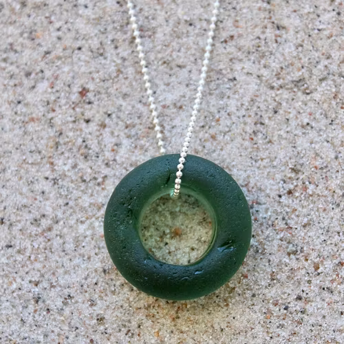 Re-Circle Soft Green halsband