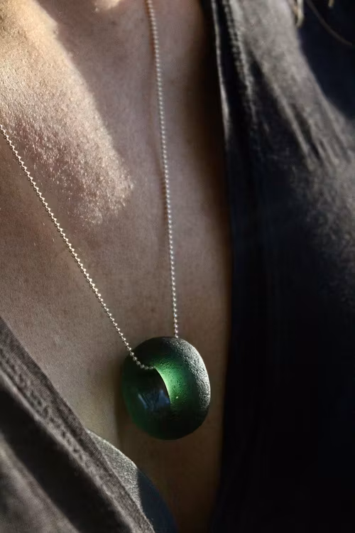 Re-Circle Dark Olive halsband