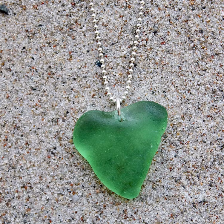 Big Green Heart halsband