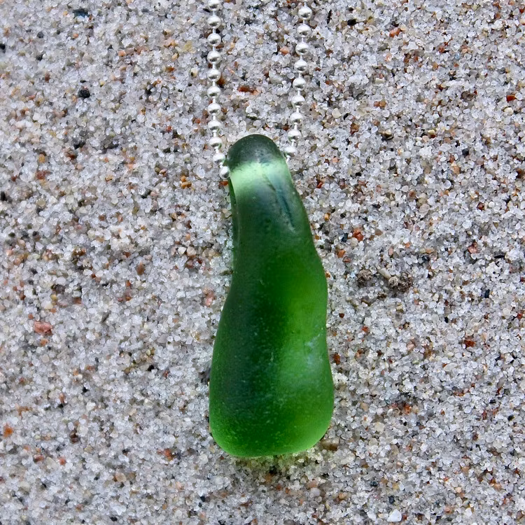 Other Way Swirling Green halsband