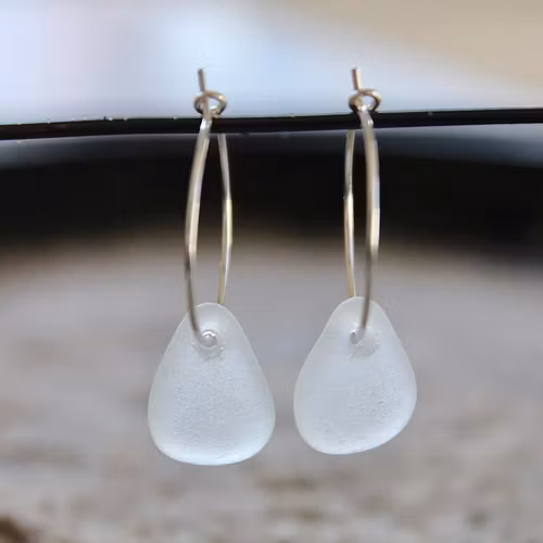 Small Loop Snowdrop örhängen