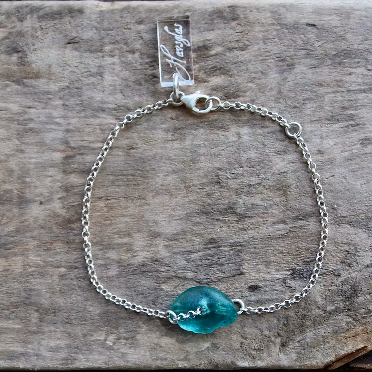 Eye Of The Oceans armband