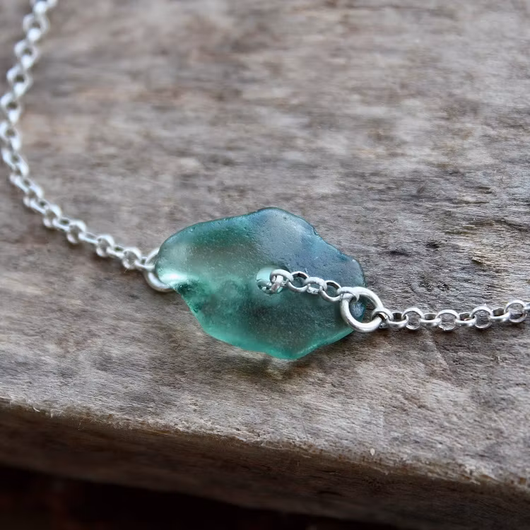 Gorgeous Green armband