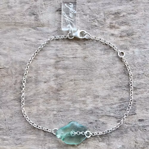 Gorgeous Green armband