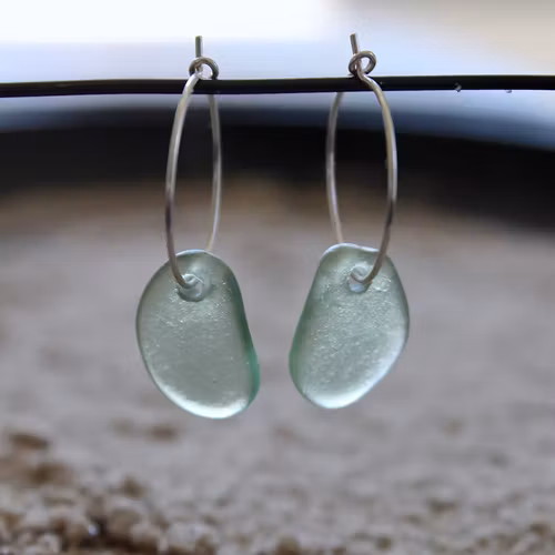 Small Loop Luscious Green örhängen