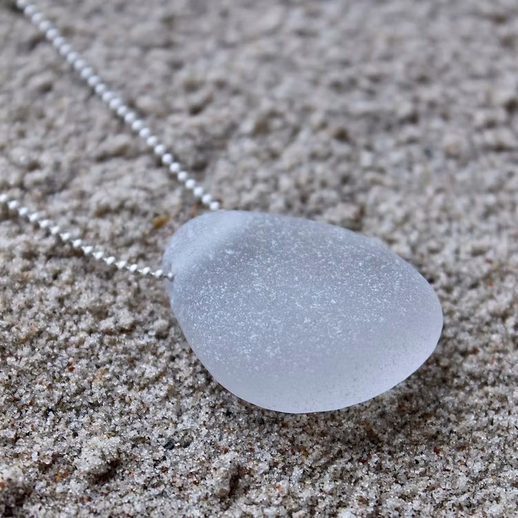 Time Made Me halsband