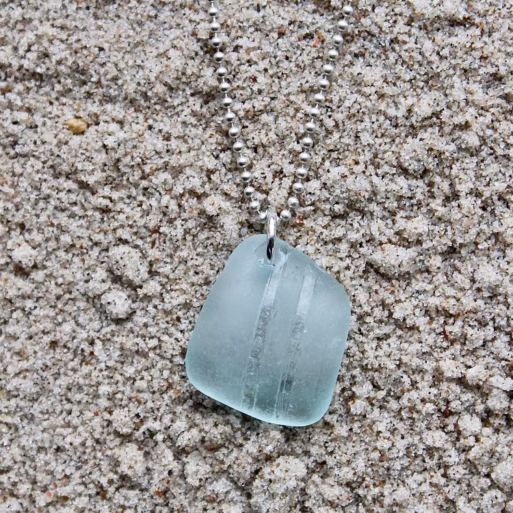 Clear Patterns halsband