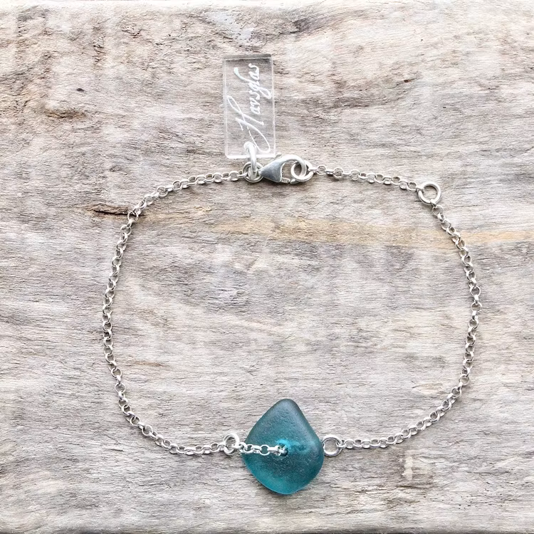 Just A Drop In The Ocean armband