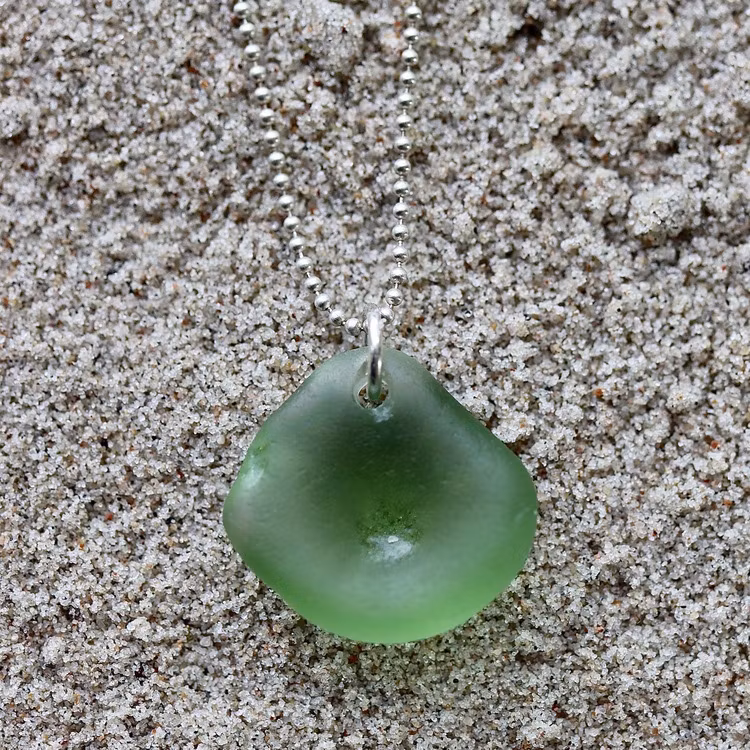 Shimmering Green Pearl halsband