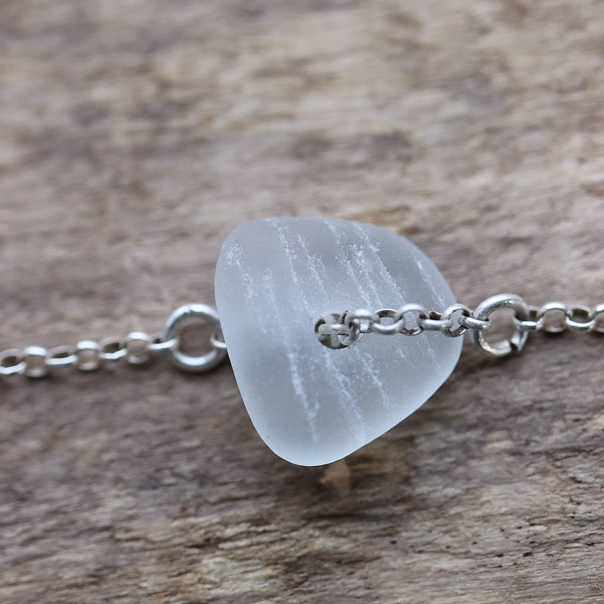 Scratched By The Ocean armband