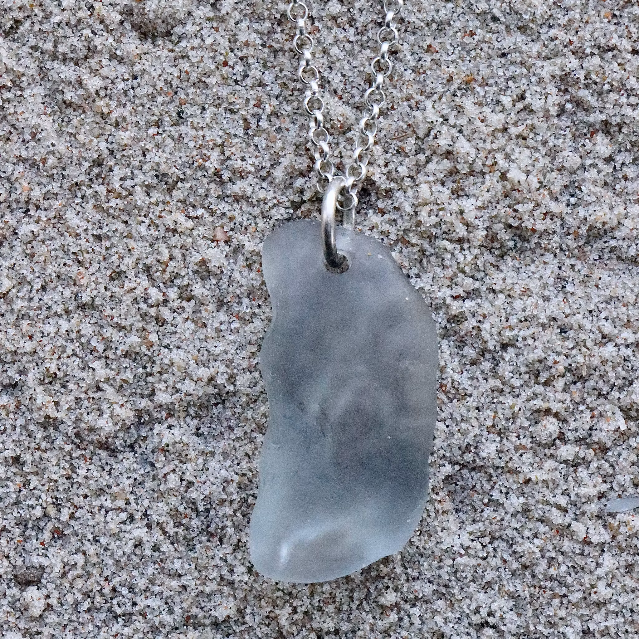 Shimmering Grey halsband